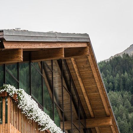 Grand Hotel Courmayeur Mont Blanc, By R Collection Hotels Exteriér fotografie