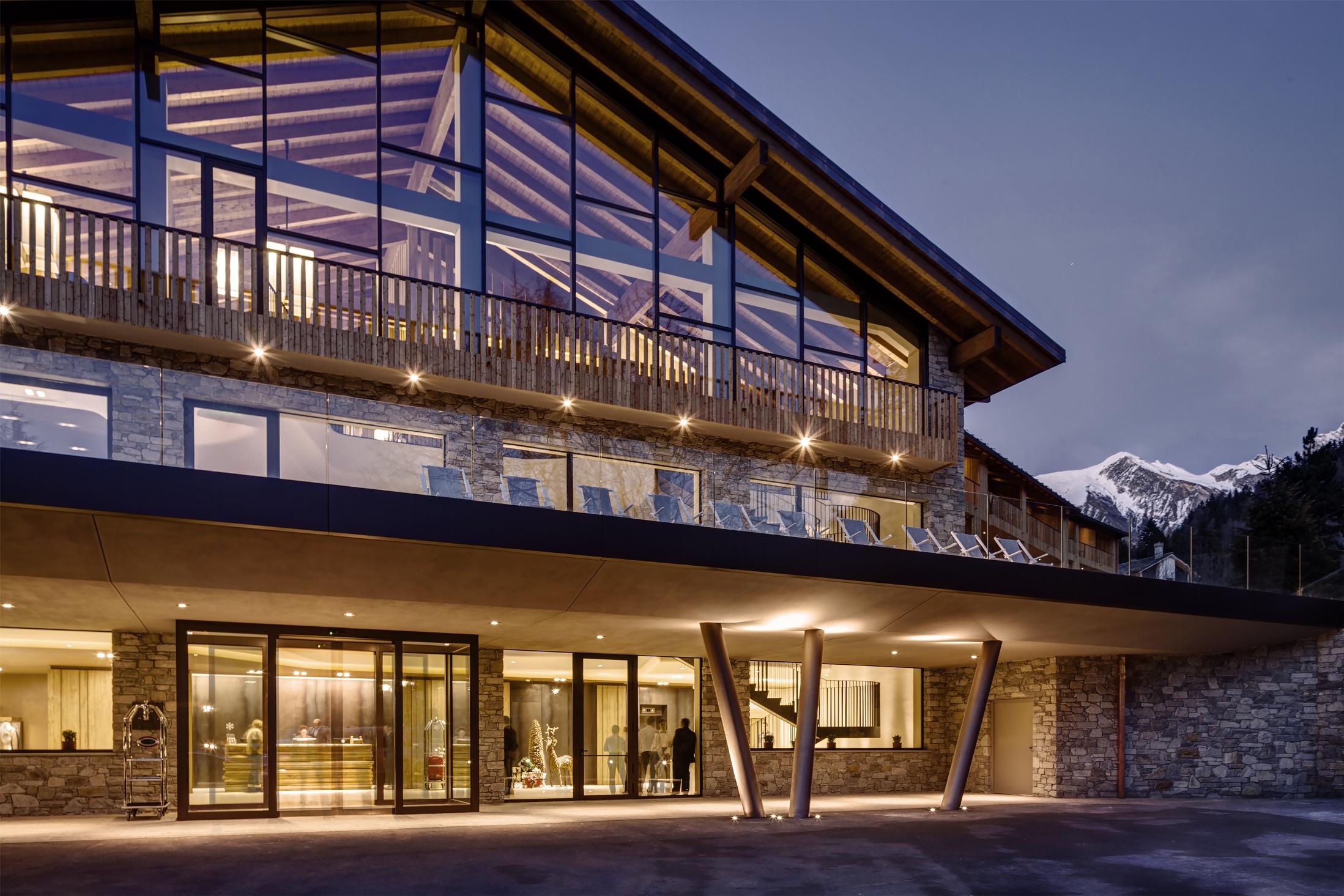 Grand Hotel Courmayeur Mont Blanc, By R Collection Hotels Exteriér fotografie