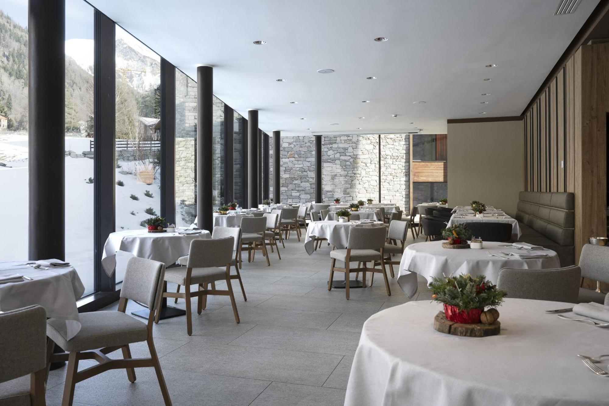Grand Hotel Courmayeur Mont Blanc, By R Collection Hotels Exteriér fotografie