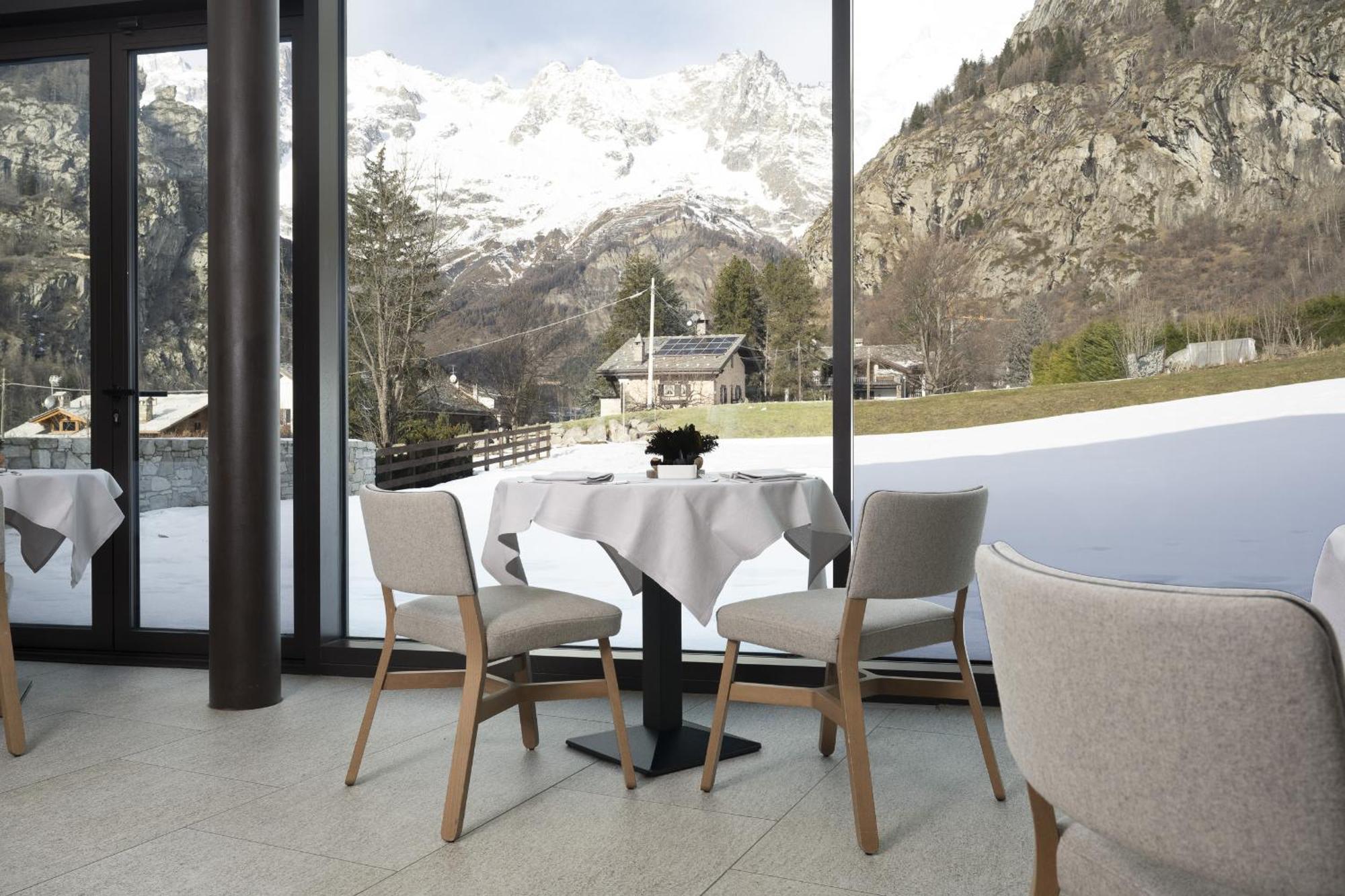Grand Hotel Courmayeur Mont Blanc, By R Collection Hotels Exteriér fotografie