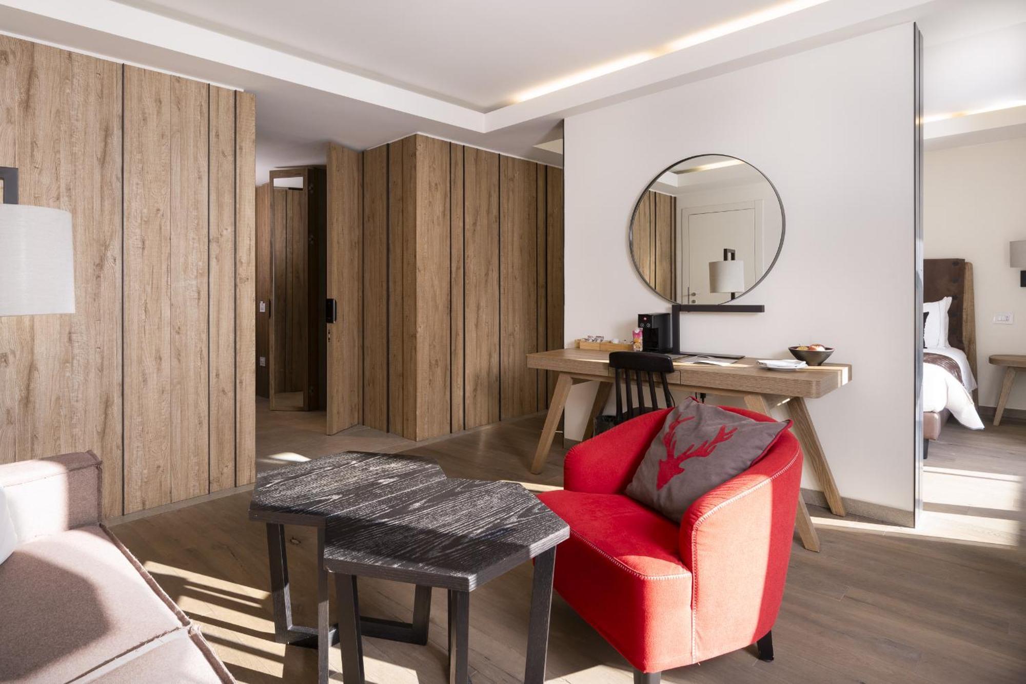 Grand Hotel Courmayeur Mont Blanc, By R Collection Hotels Exteriér fotografie